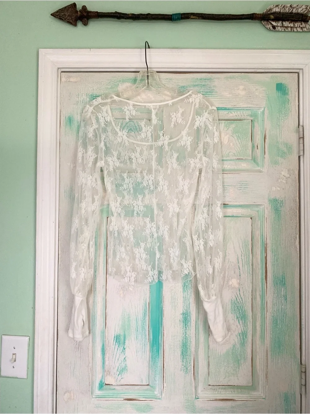 Free People Intimately U Into This White Sheer Lace Top Thumb Sleeves